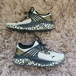 PUMA Pacer Olive Leopard print